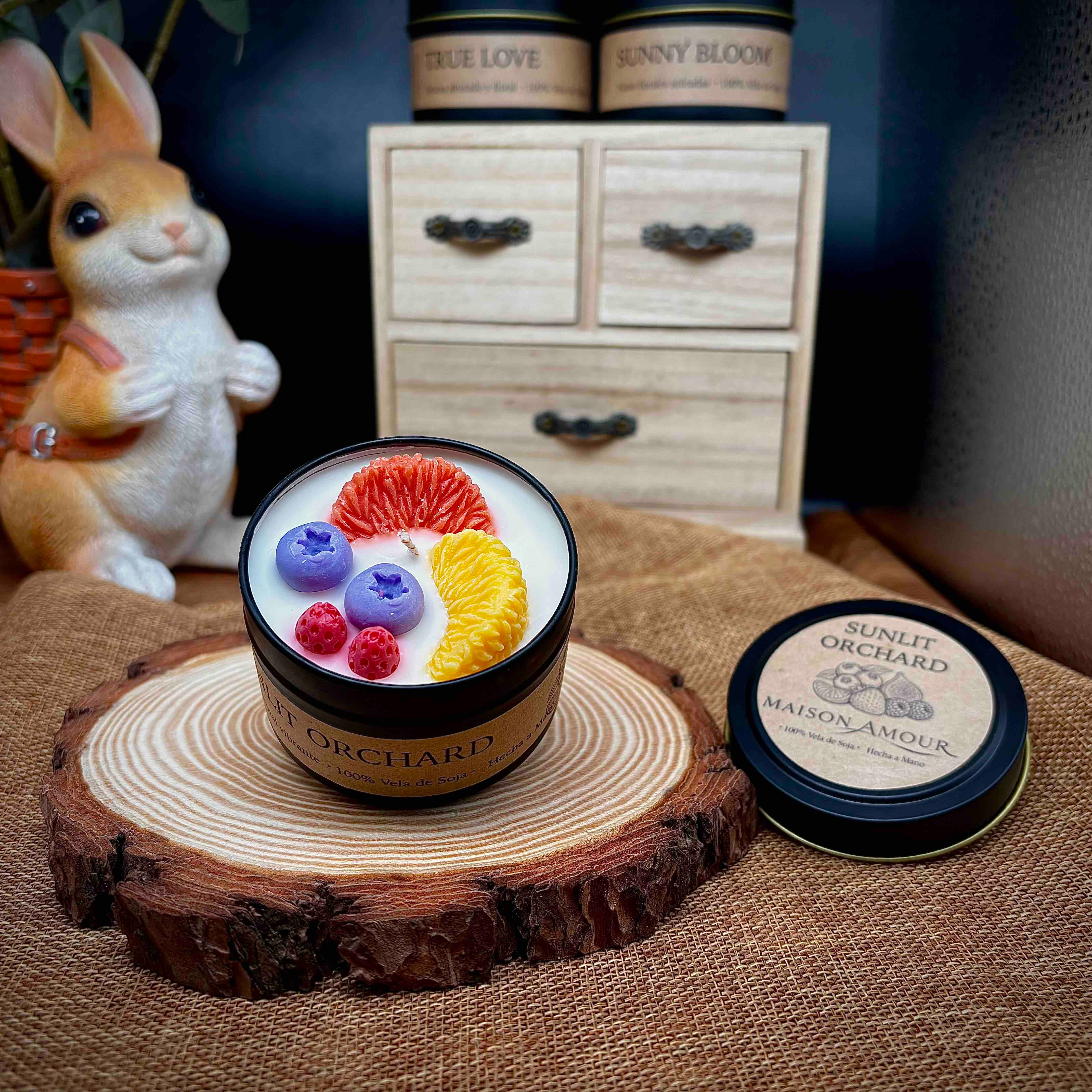 Sunlit Orchard – Vela Artesanal de Cera de Soja (100g)