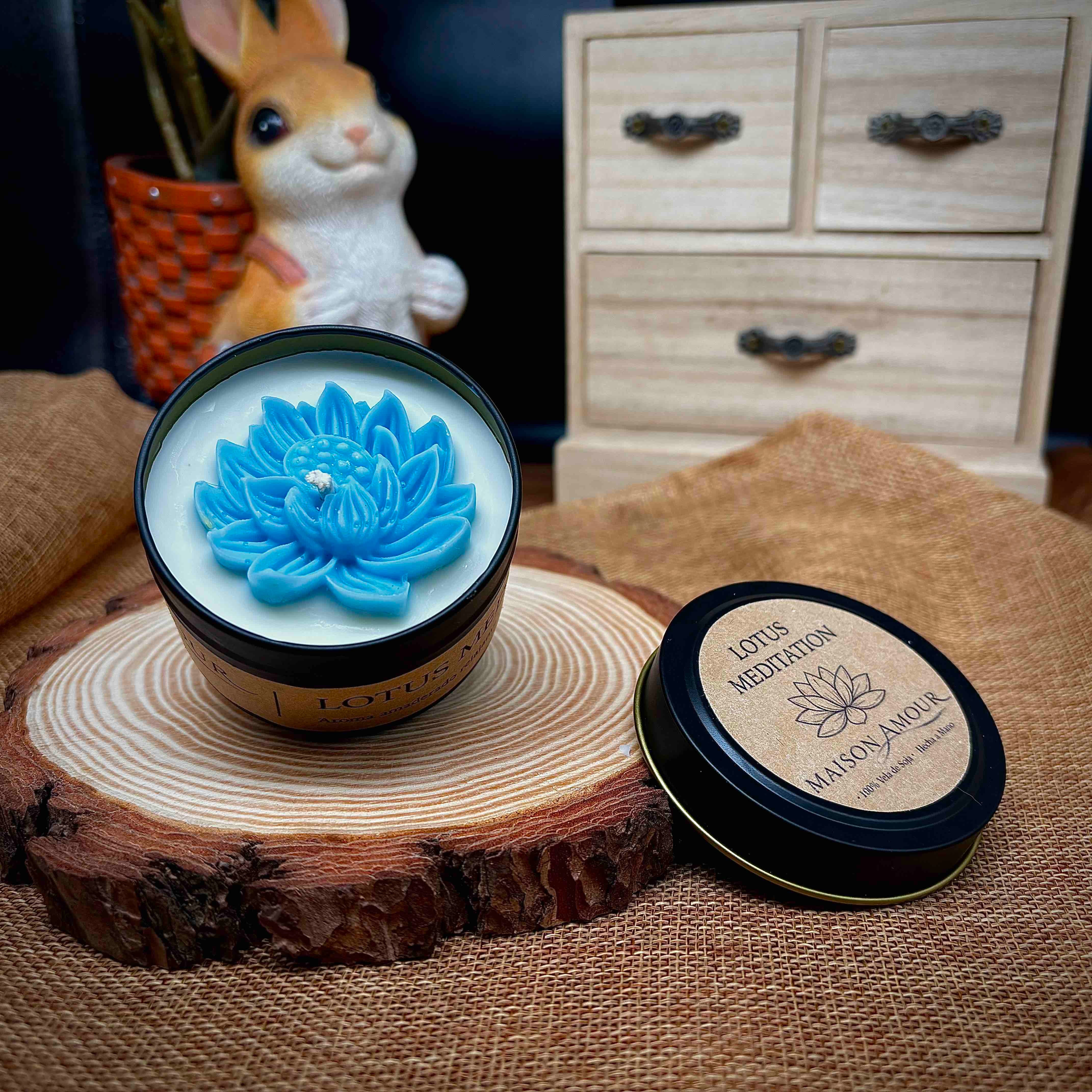 Lotus Meditation – Vela Artesanal de Cera de Soja (100g)